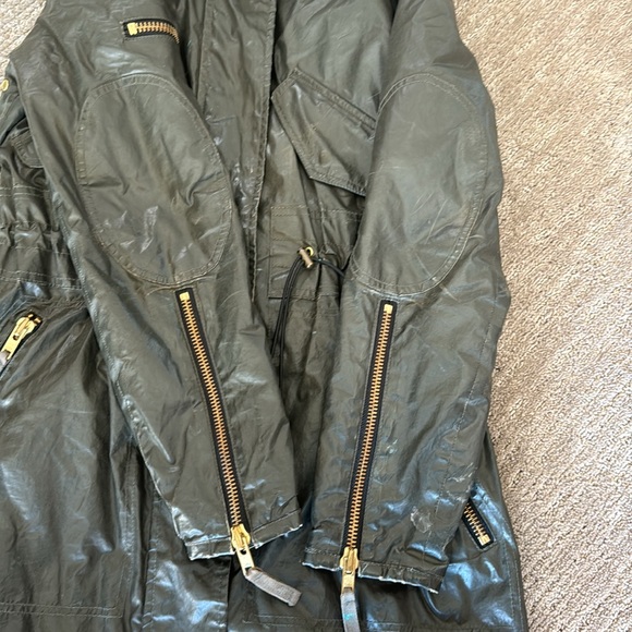 SAM. Waxed Hudson Parka in Drab Green - Picture 9 of 16